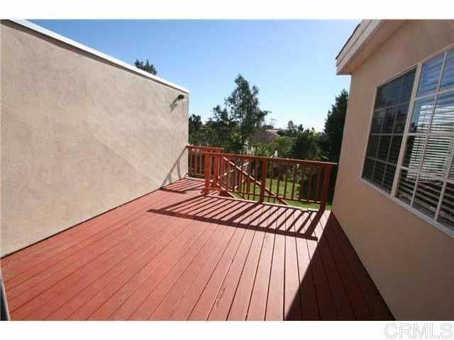 Building Photo - 2415 Levante St