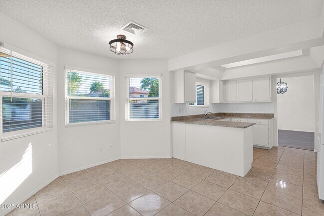 Building Photo - 3623 E Oraibi Dr