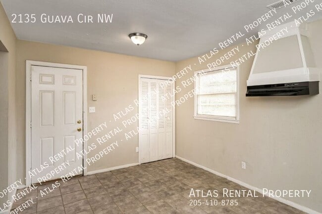 Building Photo - 2135 Guava Cir NW
