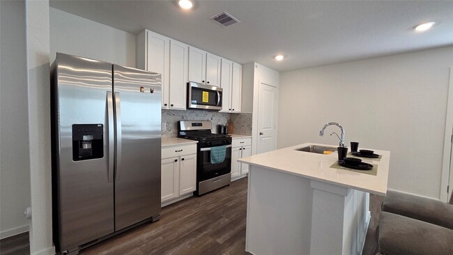 Building Photo - 40934 Seasoned Oak Ln