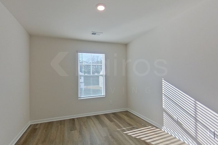 Building Photo - 117 Overstreet Way