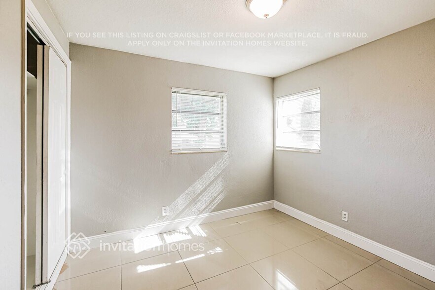 Building Photo - 3360 NW 6th St