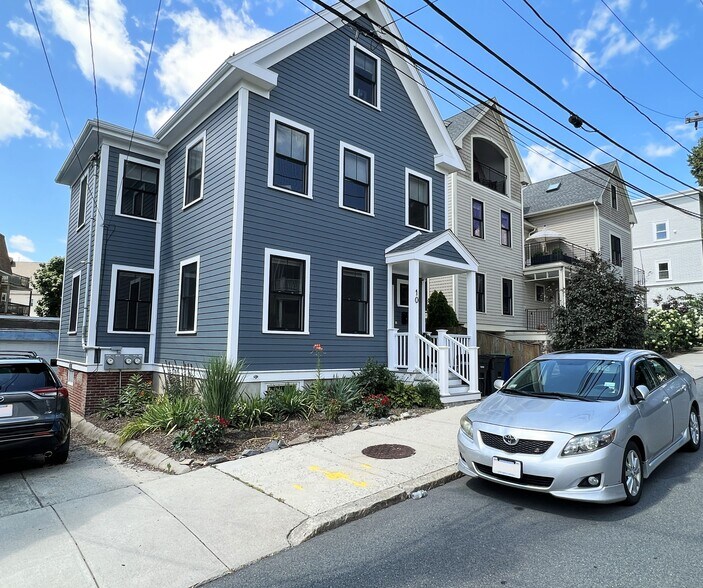 Building Photo - 10 Linden Ave