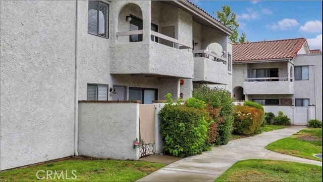 Building Photo - 25019 Peachland Ave