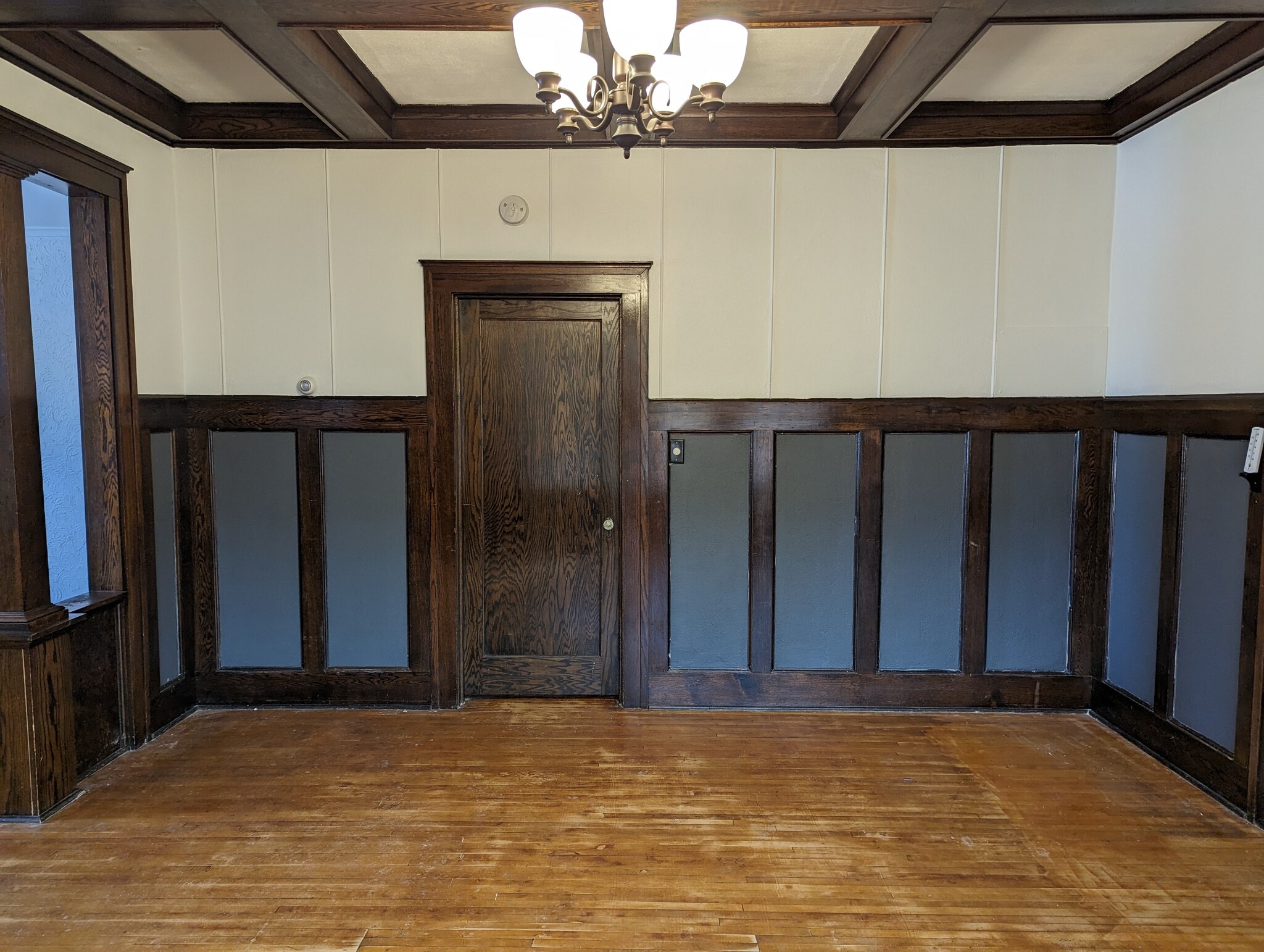 Dining room - 126 3rd St S