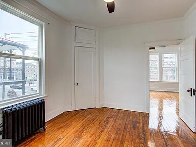 Building Photo - 10 E James St