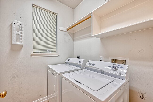 Building Photo - 23646 Hawkins Creek Ct