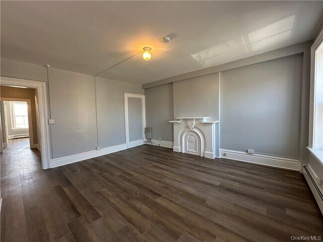 Building Photo - 89 Broadway