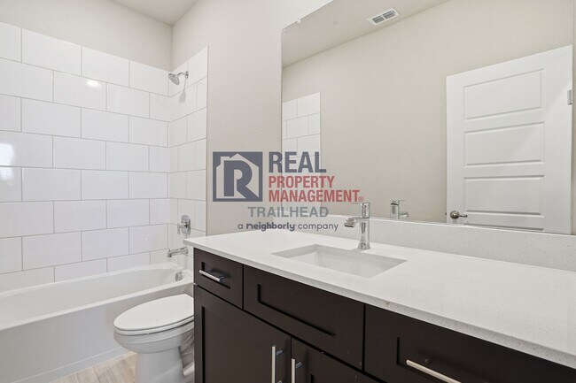 Building Photo - Inviting 4-Bedroom Home with Open Layout in Bella Vista