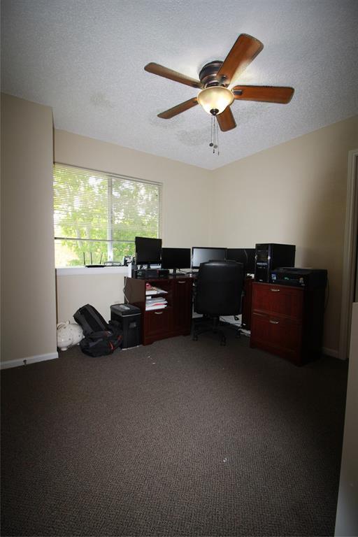 Building Photo - 420 Old Course Dr