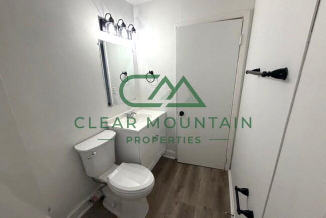 Building Photo - BEAUTIFULLY RENOVATED 2BRM 1BTH HOME MINUTES FROM DOWNTOWN GREER