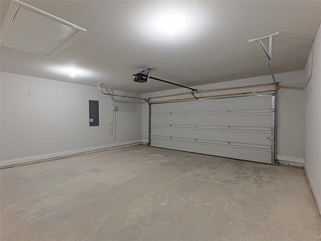 Building Photo - 716 Fencerow Trl