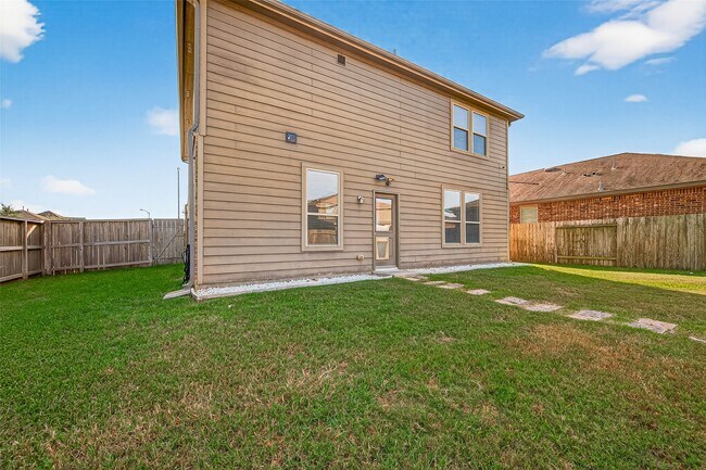 Building Photo - 5027 Brewcastle Ln