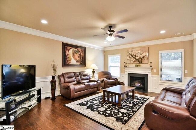 Building Photo - Wonderful 5 Bedroom, 4 Bath Home in Kilgore Farms!!