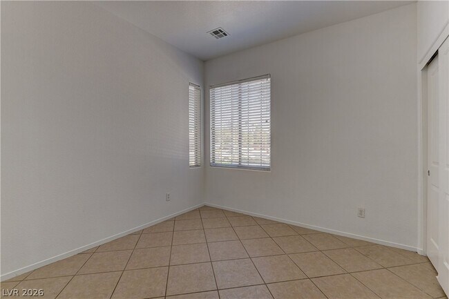 Building Photo - 5536 Overlook Valley St