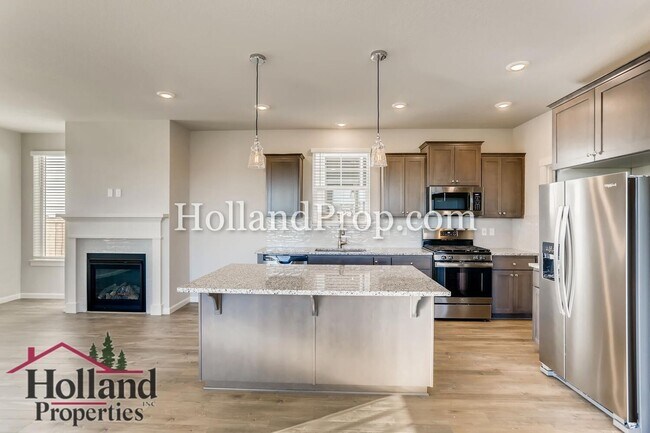 Building Photo - Modern Luxury Living Near Intel, Parks & Everything You Need!