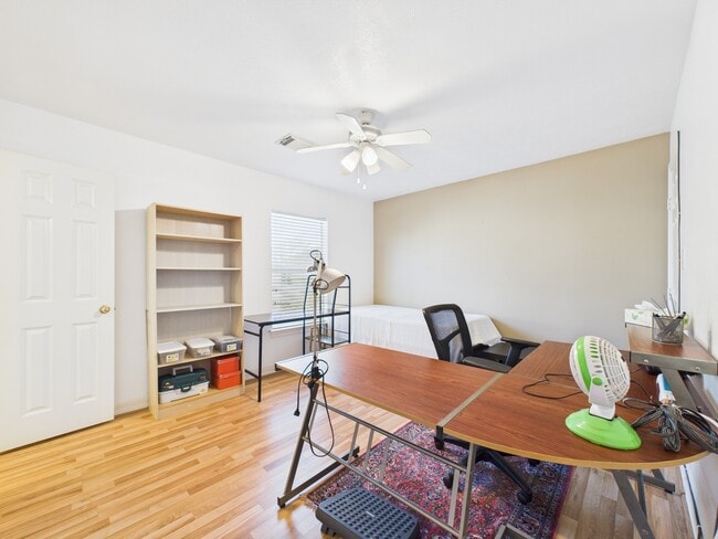 Building Photo - 3811 Jack St