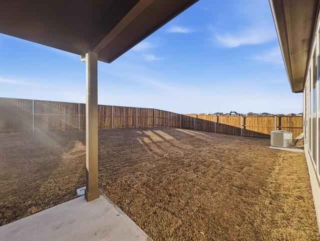 Building Photo - 622 Saxony Dr