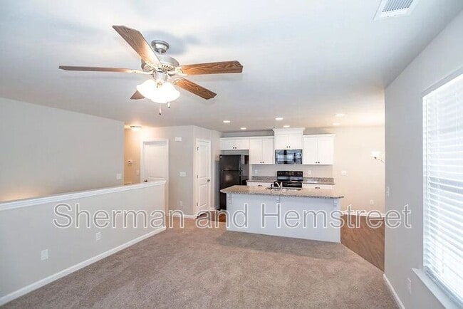 Building Photo - 904 Joiner Cir