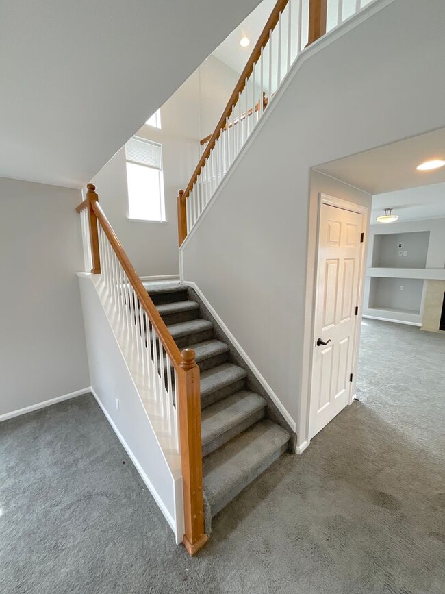 Building Photo - 3 Bedroom Home Available Near N Gate Blvd ...