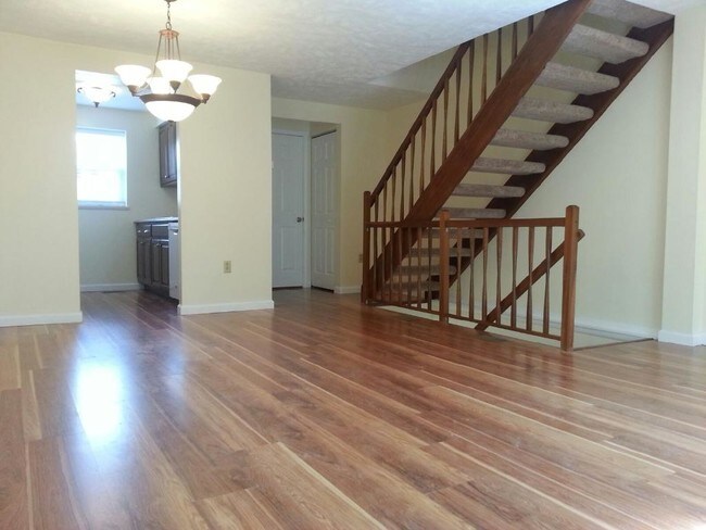 Dining Room - 505 Bayberry Ln