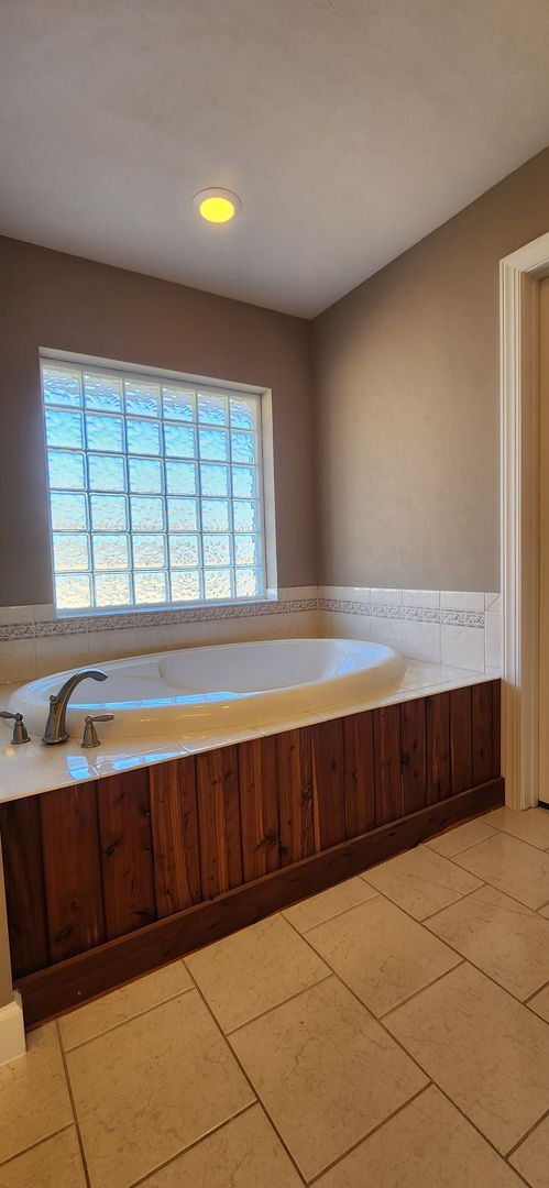 Building Photo - Beautiful 3BR/2BA Home with Oversized Garage on 1 Acre in a Peaceful Country Setting