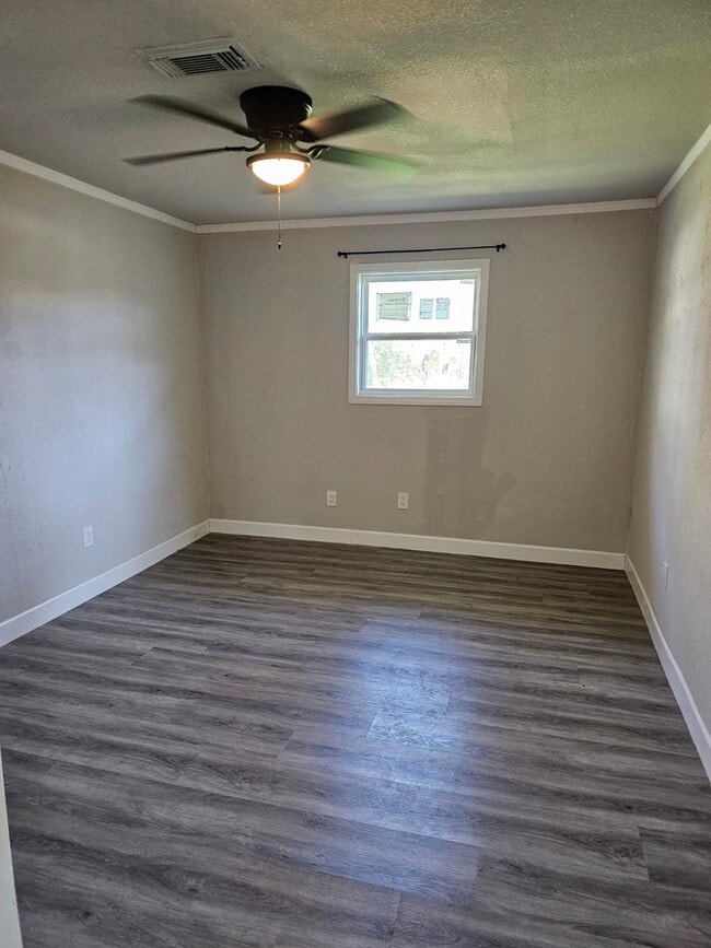 Building Photo - 120 Antionette Ln