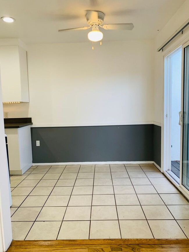 Interior Photo - 5079 21st St