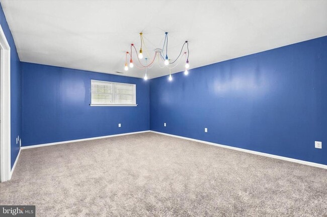 Building Photo - 645 Muhlenberg Dr