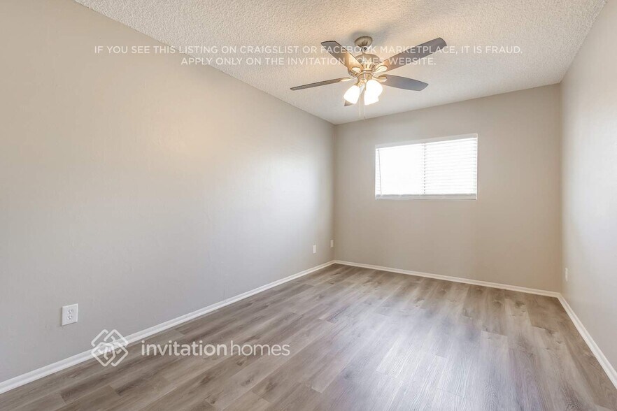 Building Photo - 3223 W Acapulco Ln