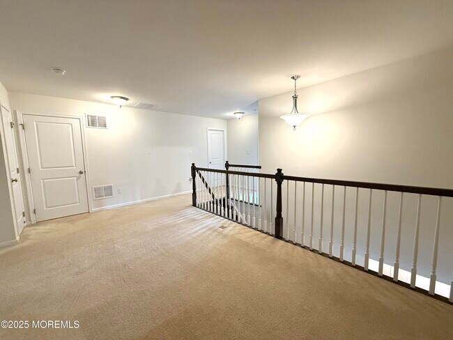 Building Photo - 6 Wisteria Ct