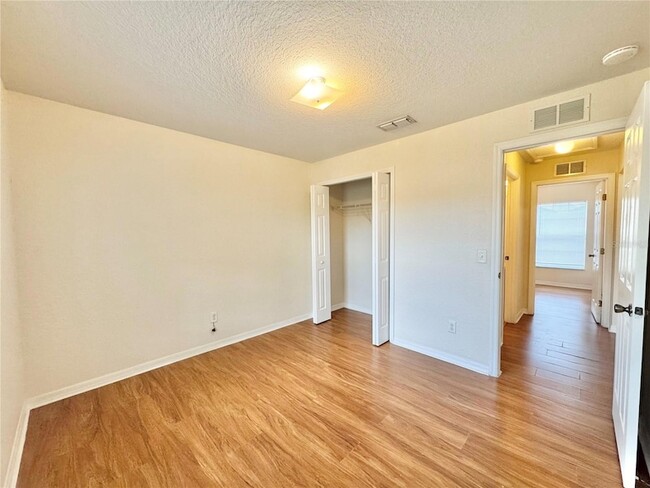 Building Photo - 472 Lake Eloise Pointe Blvd