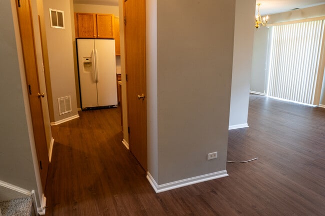 Building Photo - 371 McGrath Dr