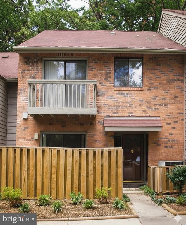 Building Photo - 1904 Winterport Cluster