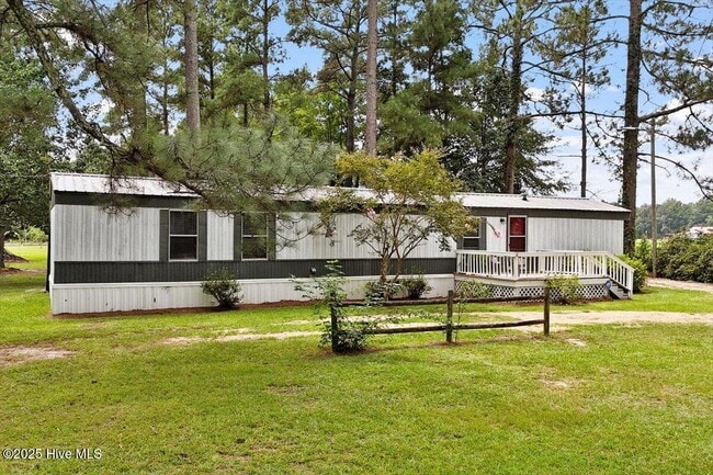 Building Photo - 10317 Giles Rd