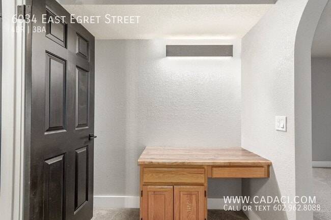 Building Photo - 6034 E Egret St