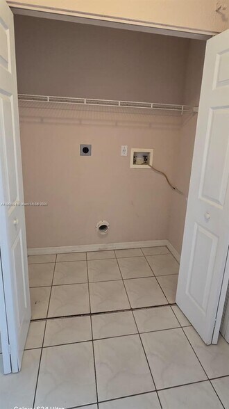 Building Photo - 7640 NW 182nd Ter