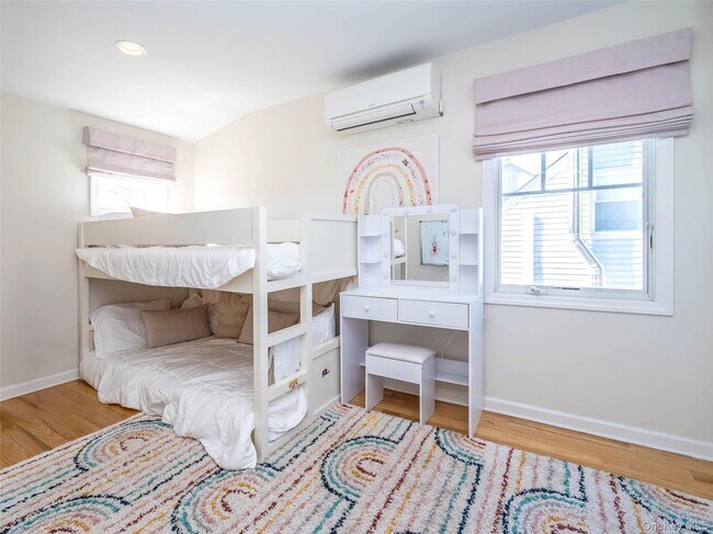 Building Photo - 17 Winans Pl