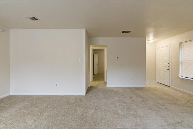 Building Photo - 3229 Hirschfield Rd