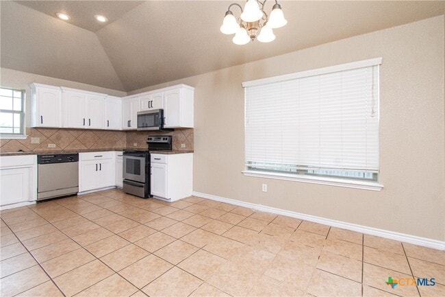 Building Photo - 4300 Lauren MacKenzie Dr