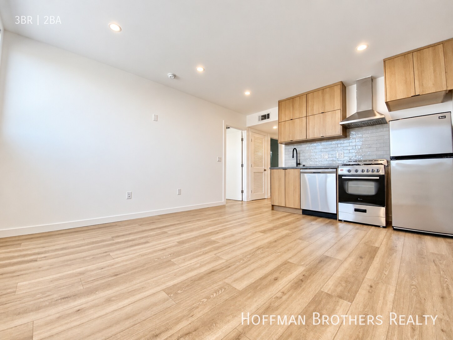 Building Photo - 233 Rosemont Ave