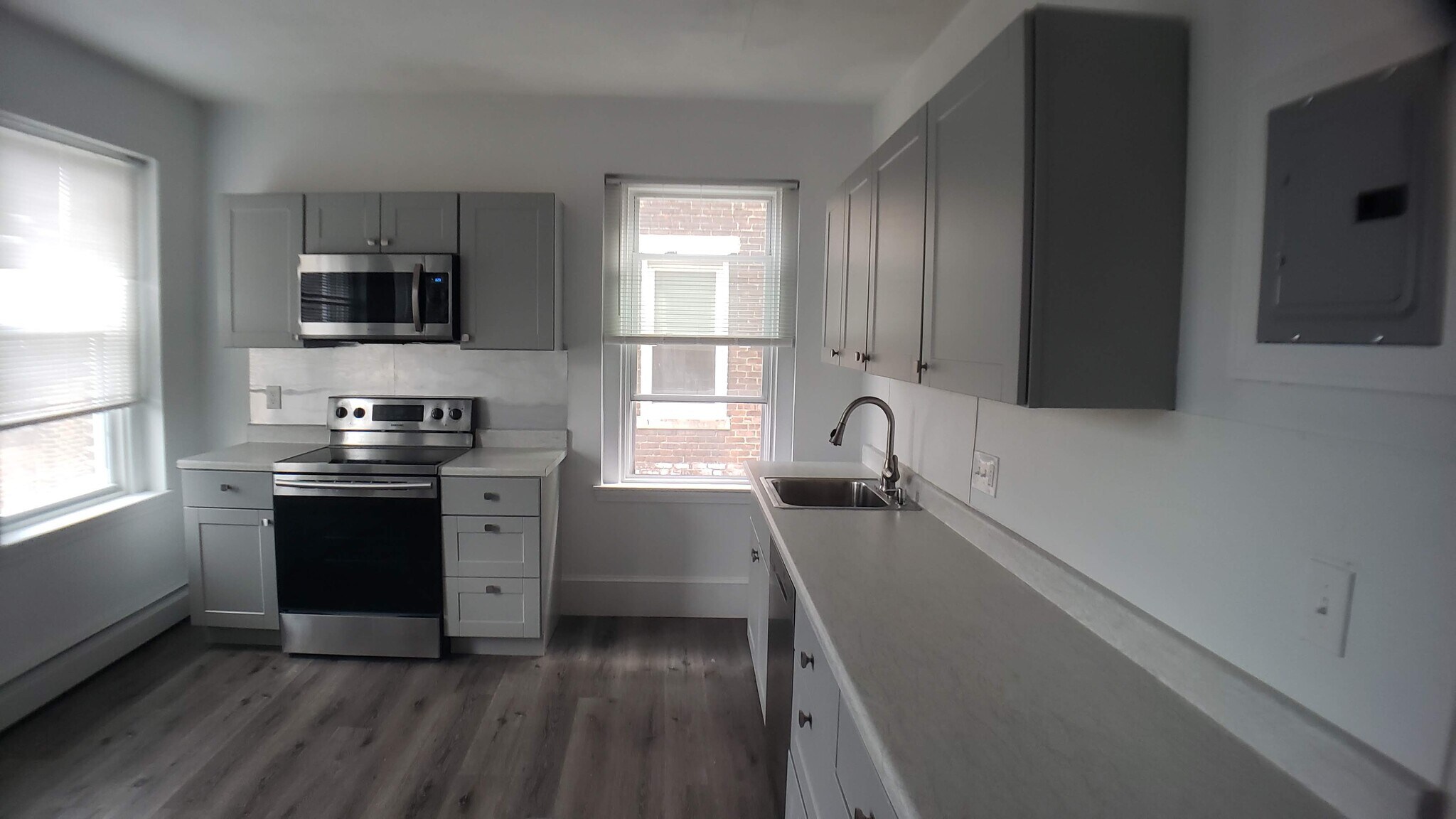 Building Photo - 25 Chester St