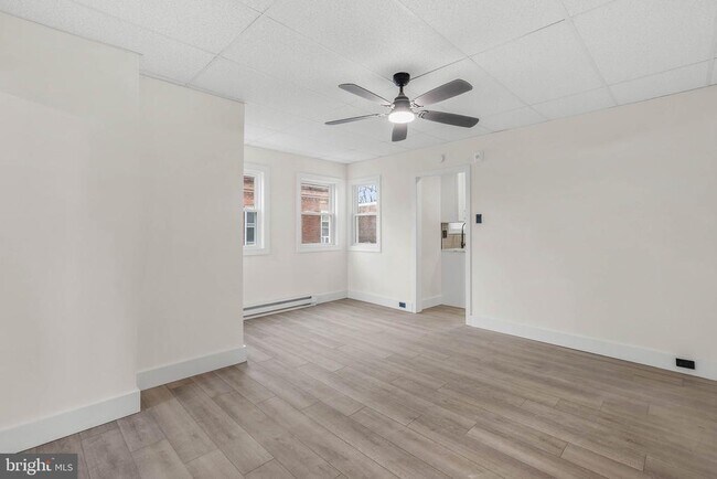 Building Photo - 1812 S 17th St