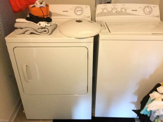 Building Photo - 5453 Legacy Way