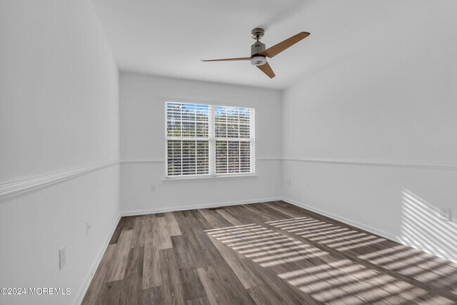 Building Photo - 2 Charles Ct