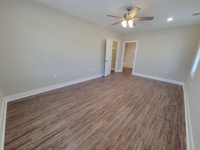 Building Photo - 4137 US-301