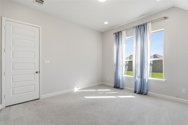 Building Photo - 29427 Mesquite Oaks Dr