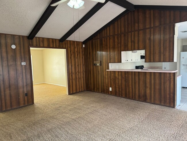 Building Photo - 6919 Moon Lake Dr