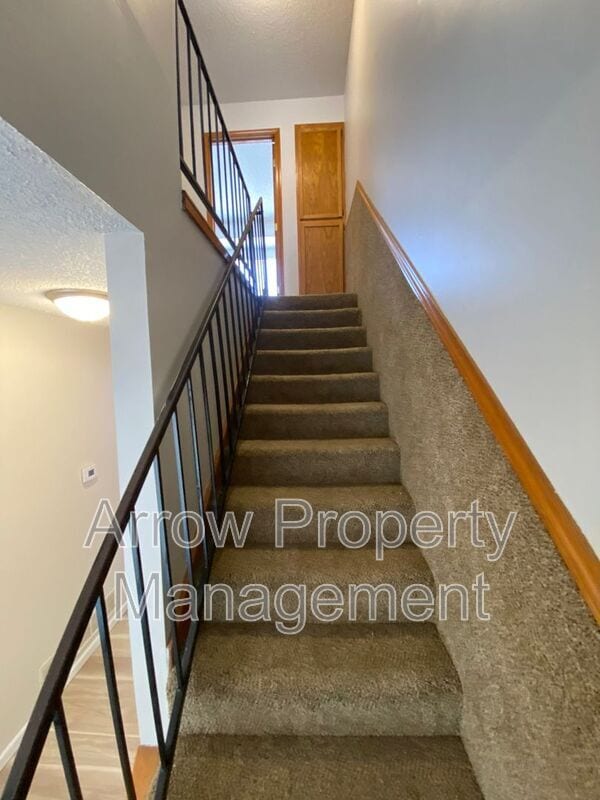 Building Photo - 1222 S Jackson St