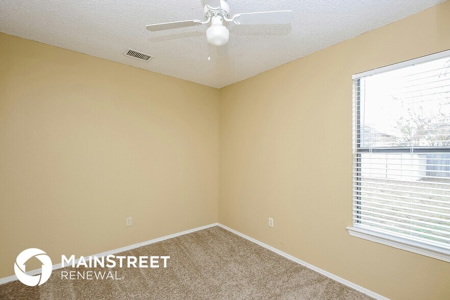 Building Photo - 764 Meadowcreek Ct